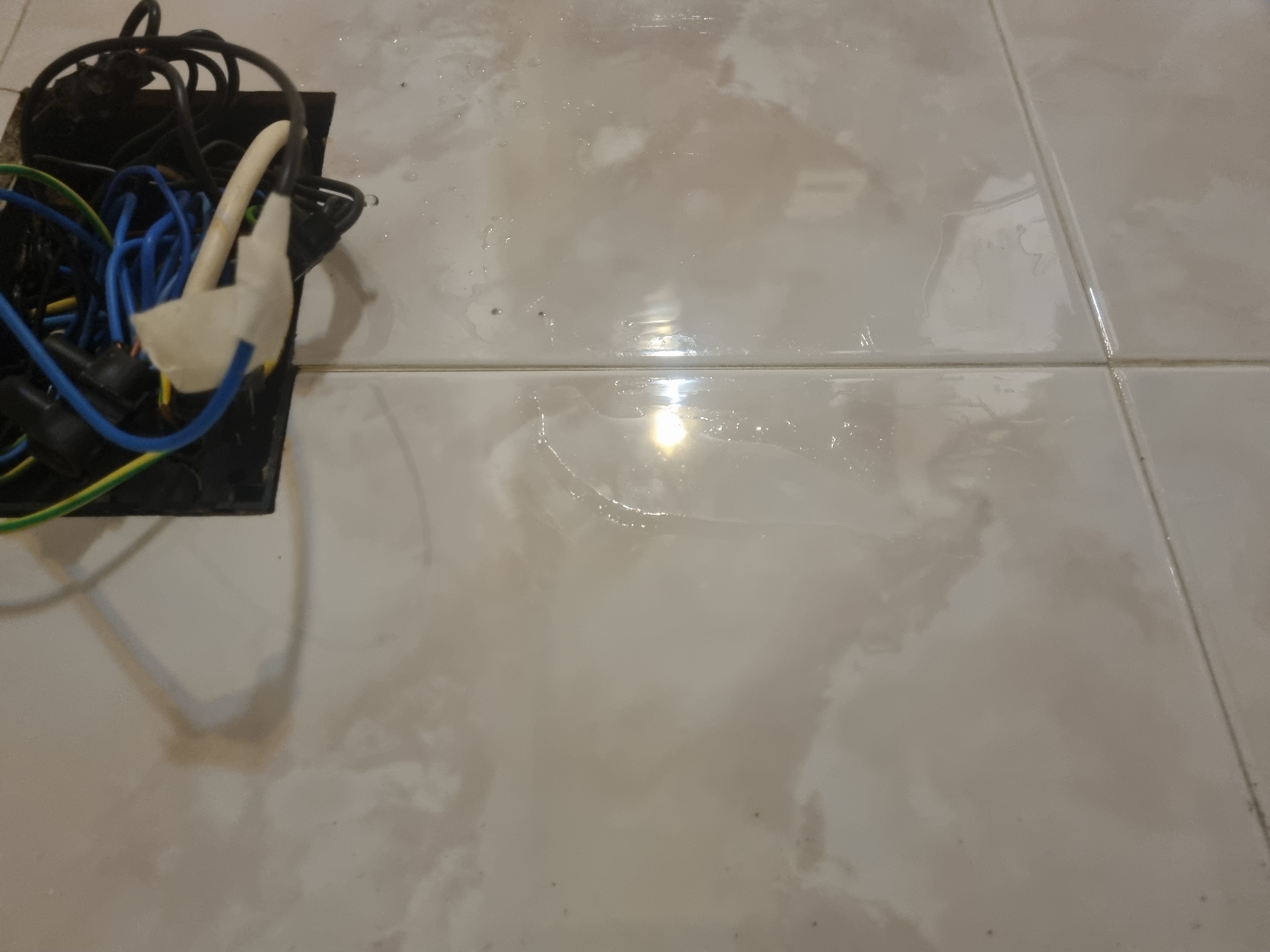 Aigua corrent als canals el&egrave;ctrics